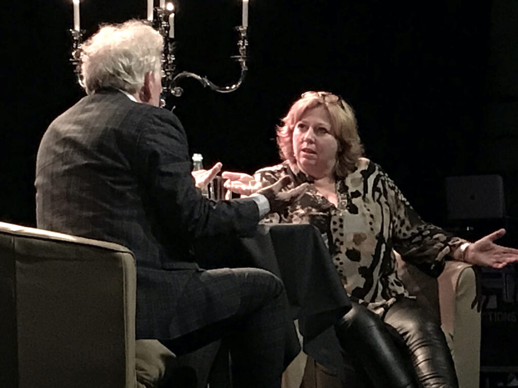 Søren Dahl interviewer Karen Marie Lillelund